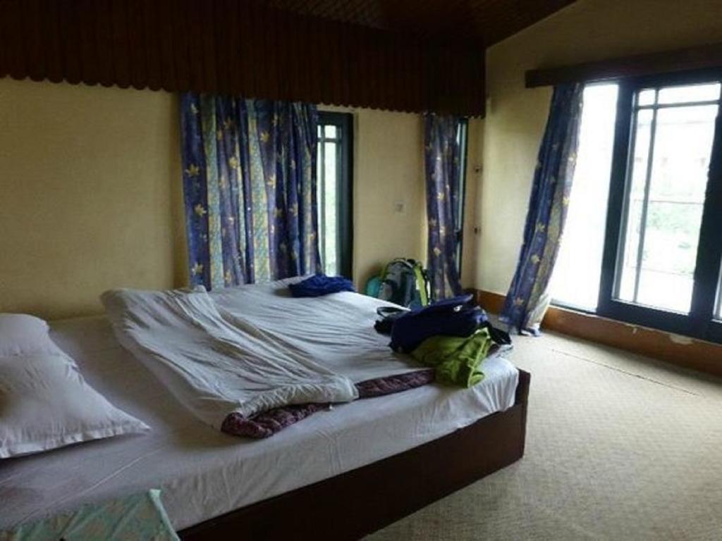 Jeelani Guest House Srinagar  Room photo